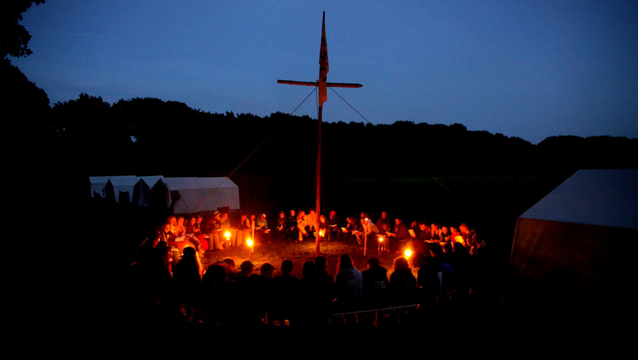 Zeltlager am Lagefeuer
